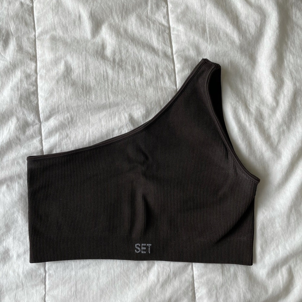 One shoulder Set Active top